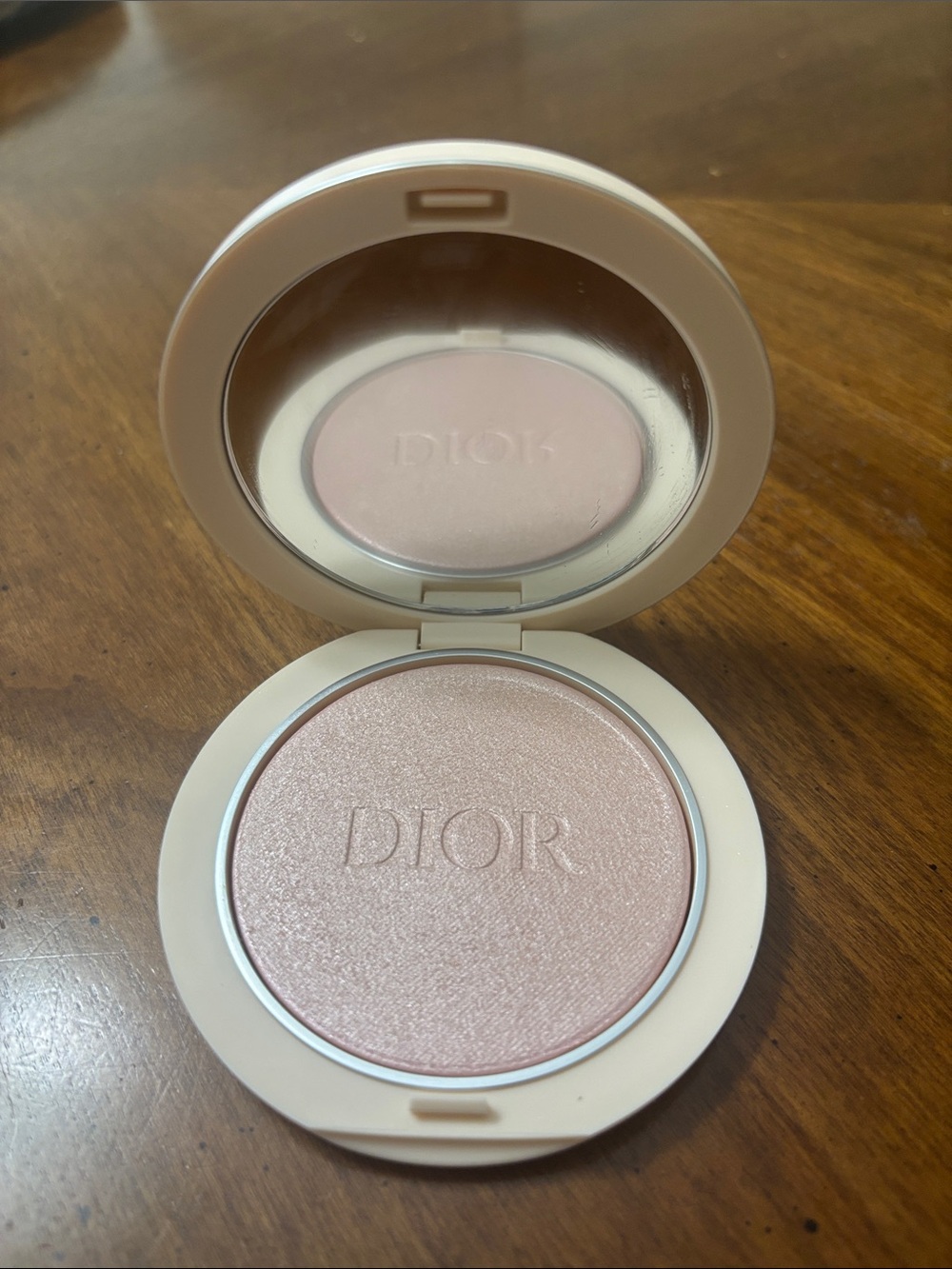 Dior Iridescent Pale Pink Highlighter Compact
